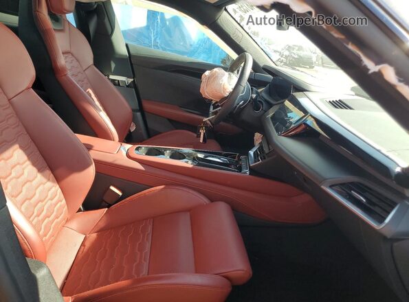 WAUCJBFW3R7004000 2024 AUDI E-TRON Серый Вид салона спереди