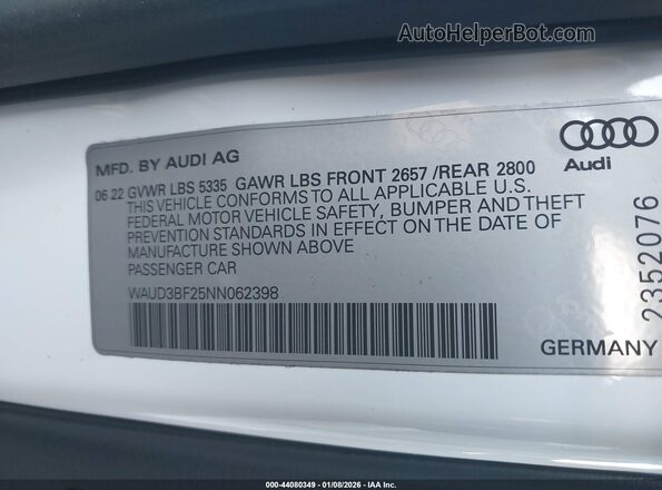 WAUD3BF25NN062398 2022 AUDI OTHER White Widok komory silnika