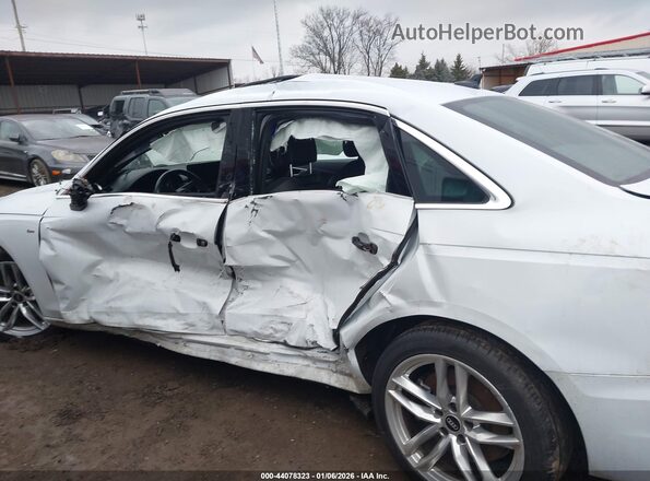 WAUDAAF4XMA042560 2021 AUDI OTHER White Вид задньої частини салону