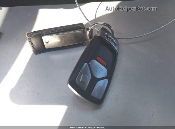 WAUENAF41LN009267 2020 AUDI OTHER White Widok deski rozdzielczej