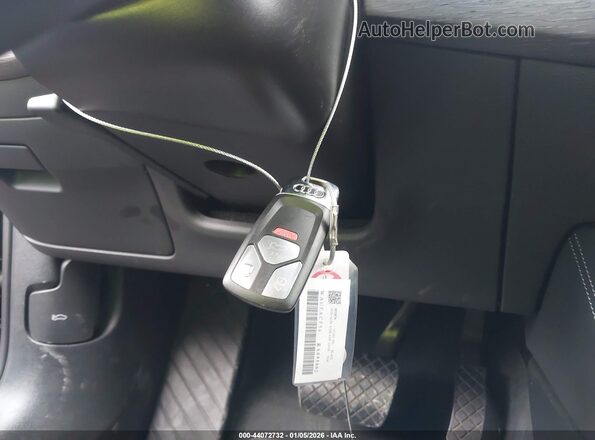 WAUFACF54RA095002 2024 AUDI OTHER Черный Вид панели приборов