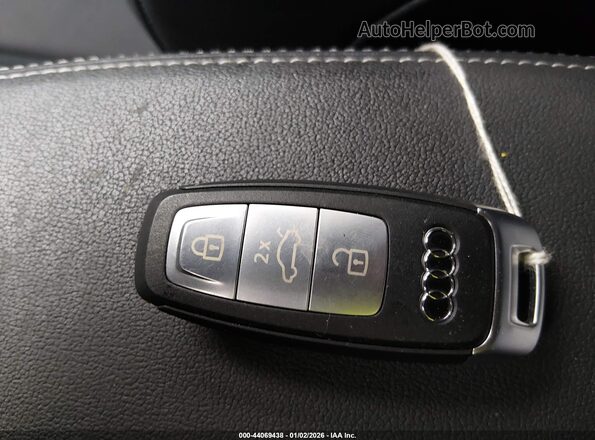 WAUH3DGY3RA015058 2024 AUDI S3 Yellow Вид панелі приладів