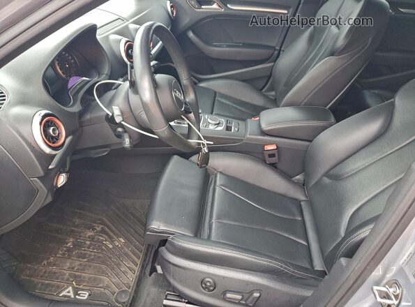 WAUJEGFF9LA042088 2020 AUDI OTHER Серебряный Вид салона спереди