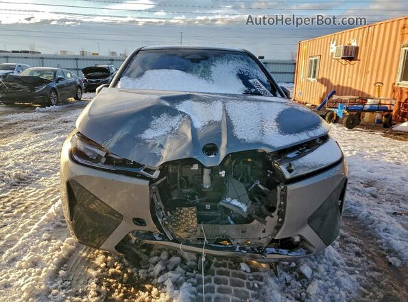 WB523CF01NCK62667 2022 BMW IX Серый Вид спереди