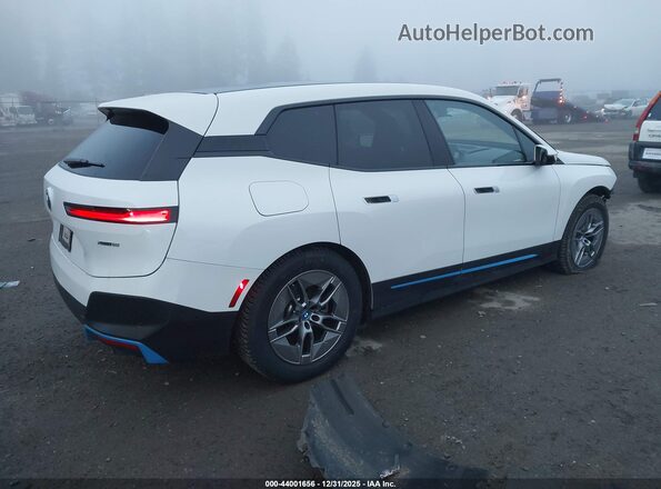 WB523CF0XPCL85595 2023 BMW IX White Rear right