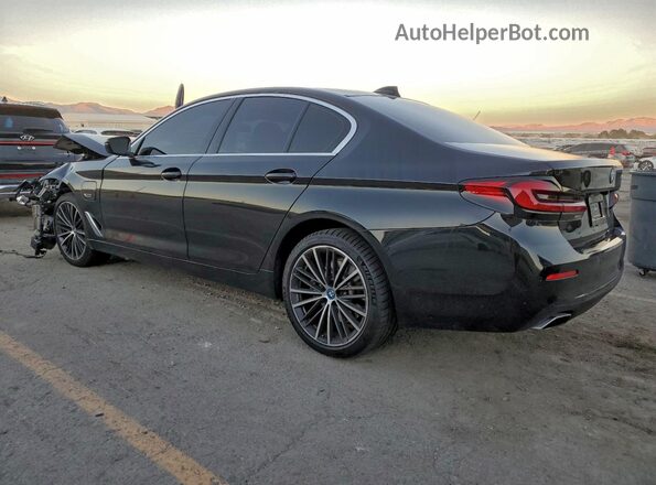 WBA13AG06PCM30631 2023 BMW 5 SERIES Black Trasero izquierdo