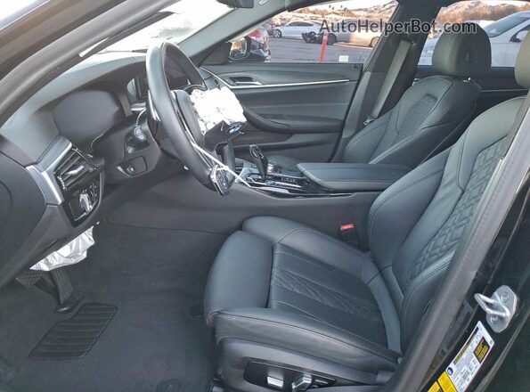 WBA13AG06PCM30631 2023 BMW 5 SERIES Black Vista interior delantera
