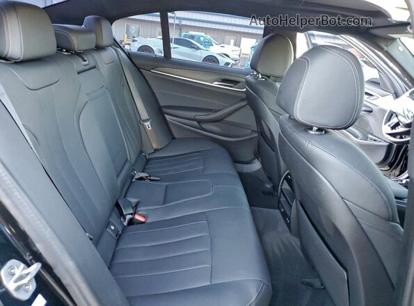 WBA13AG06PCM30631 2023 BMW 5 SERIES Black Vista de los asientos traseros