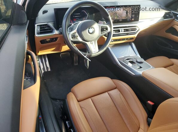 WBA13AR08RCR93647 2024 BMW M4 Green Առջևի վահանակի տեսք