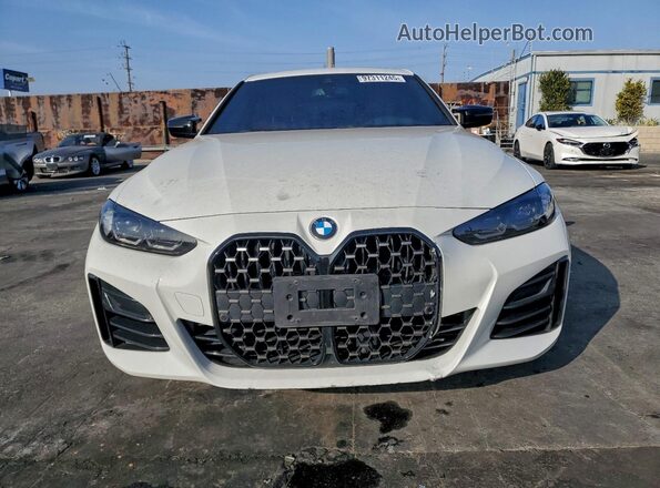 WBA13AW07NFM21708 2022 BMW M4 White Դիմացի տեսք