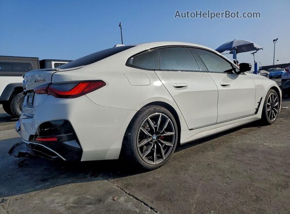 WBA13AW07NFM21708 2022 BMW M4 White Հետևի աջ