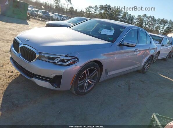 WBA13BJ00MWX06357 2021 BMW 5 SERIES Silver Vista tres cuartos delantera izquierda