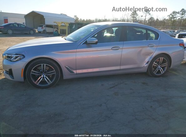 WBA13BJ00MWX06357 2021 BMW 5 SERIES Silver Vista frontal