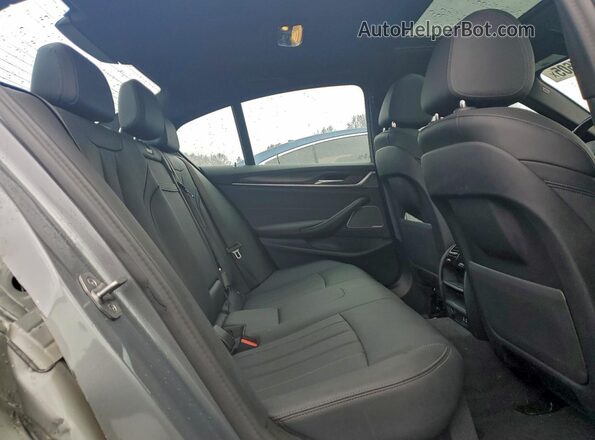 WBA13BJ03PWX96155 2023 BMW 5 SERIES Silver Հետևի նստատեղերի տեսք