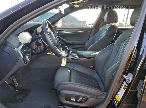 WBA13BJ05PWY18544 2023 BMW 5 SERIES Black წინა სალონის ხედი