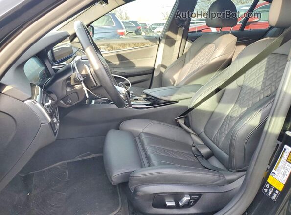 WBA13BJ09MWX18619 2021 BMW 5 SERIES Черный Вид салона спереди