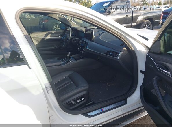 WBA13BK00MCF86188 2021 BMW 5 SERIES White Widok wnętrza z przodu