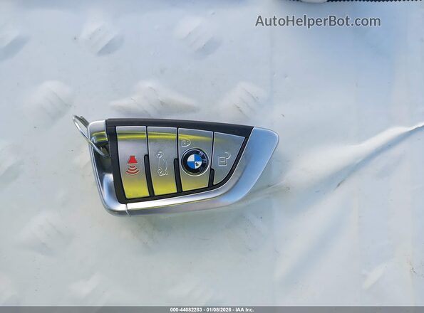 WBA13BK00MCF86188 2021 BMW 5 SERIES White Widok deski rozdzielczej