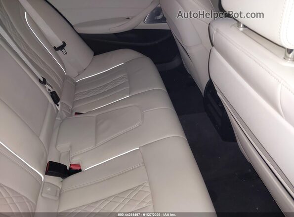 WBA13BK09NCH97228 2022 BMW M5 Black Вид наклейки з VIN-кодом