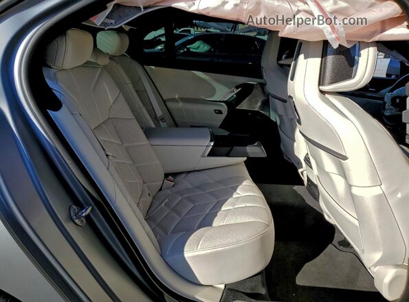 WBA23EH02PCM52703 2023 BMW 7 SERIES Gray Հետևի նստատեղերի տեսք
