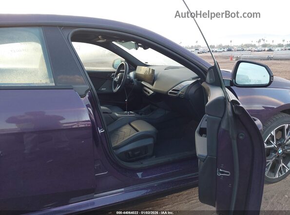 WBA23GG01S7S72708 2025 BMW 2 SERIES Purple Widok wnętrza z przodu