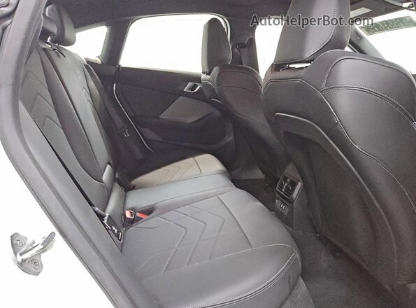 WBA23GG03S7T10665 2025 BMW 2 SERIES White Vista de los asientos traseros