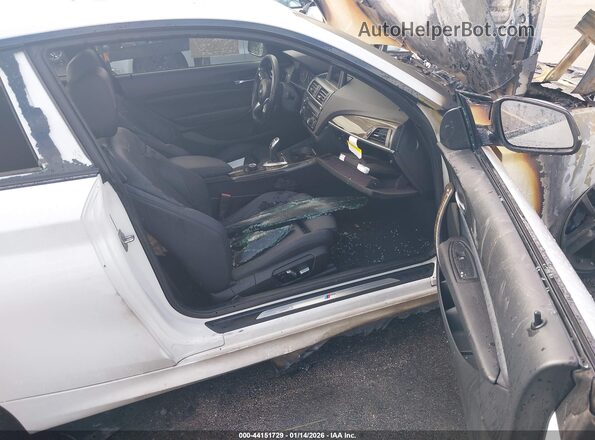 WBA2F9C57HV664486 2017 BMW 2 SERIES White Widok wnętrza z przodu