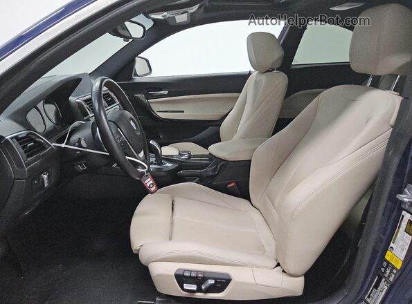 WBA2J3C52JVD48904 2018 BMW 2 SERIES Blue Vista interior delantera