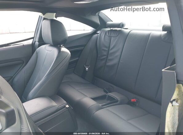 WBA2J5C57KVC07694 2019 BMW M2 Black Vista de la etiqueta del VIN