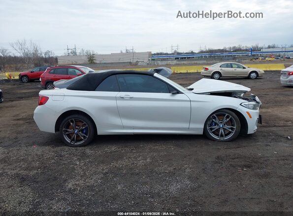 WBA2L1C36HV666710 2017 BMW M2 White Vista del cuadro de instrumentos