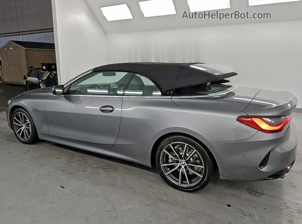 WBA33DB09SCT63291 2025 BMW 4 SERIES Silver Tył lewy