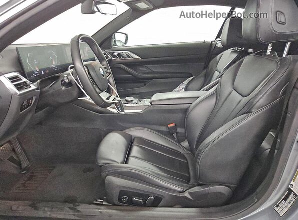 WBA33DB09SCT63291 2025 BMW 4 SERIES Silver Widok wnętrza z przodu