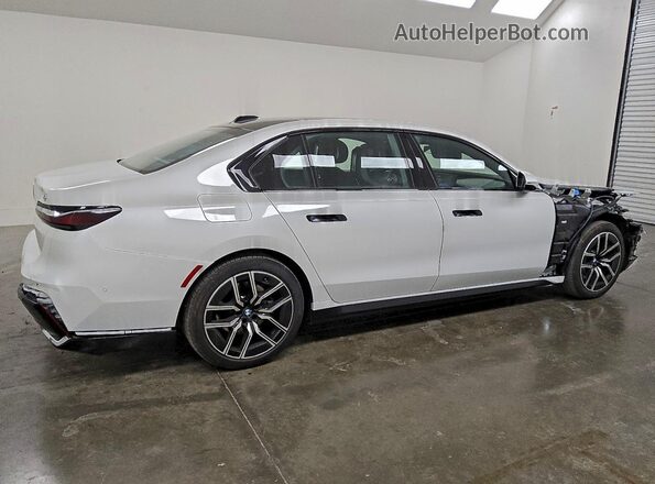 WBA33EH07TCW26246 2026 BMW 7 SERIES White 