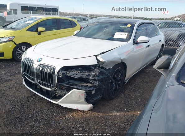 WBA33EJ02PCM41408 2023 BMW 7 SERIES White წინა მარცხენა ხედი სამი მეოთხედიდან