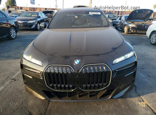 WBA33EJ04SCV31653 2025 BMW 7 SERIES Black Вид спереду
