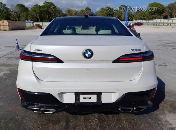 WBA33EJ07PCM12311 2023 BMW 7 SERIES White უკანა ხედი