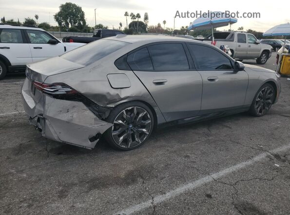 WBA43FJ02RCP69666 2024 BMW 5 SERIES Серый Задняя правая четверть