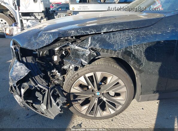 WBA43FJ08SCU32067 2025 BMW 5 SERIES Black Դիմացի տեսք
