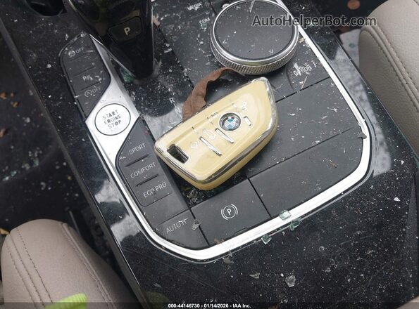 WBA53AK02P7M57682 2023 BMW 2 SERIES Black Vista del salpicadero
