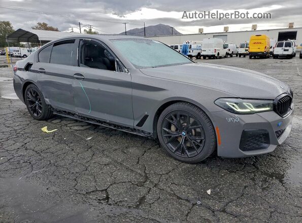 WBA53BH04NCJ21176 2022 BMW 5 SERIES Серый Передняя правая четверть