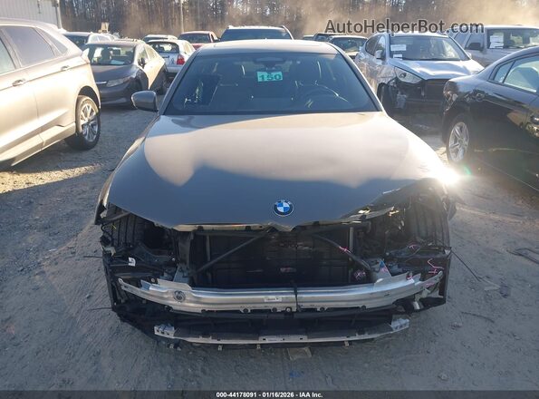 WBA53BH09NCJ19701 2022 BMW 5 SERIES Gray უკანა სალონის ხედი