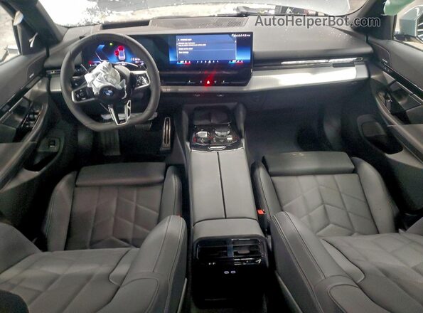 WBA53FJ07TCW29687 2026 BMW 5 SERIES Gray Dashboard view