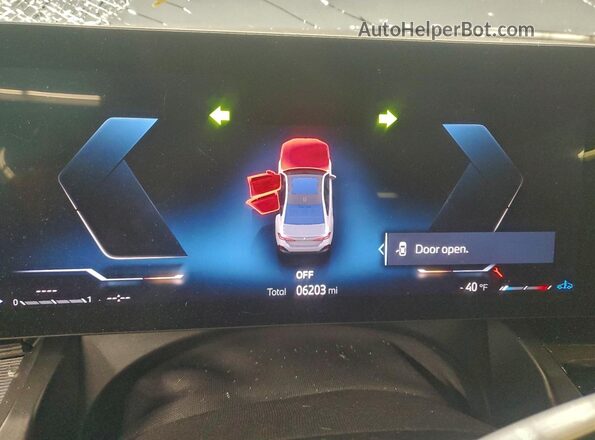 WBA53FJ07TCW29687 2026 BMW 5 SERIES Gray Instrument cluster view
