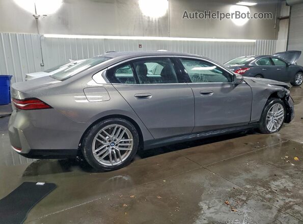 WBA53FJ09SCT37926 2025 BMW 5 SERIES Silver Задня права чверть