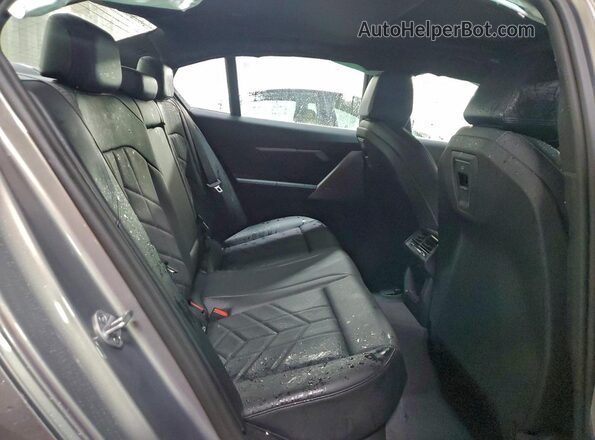 WBA53FJ09SCT37926 2025 BMW 5 SERIES Silver Вид задніх сидінь