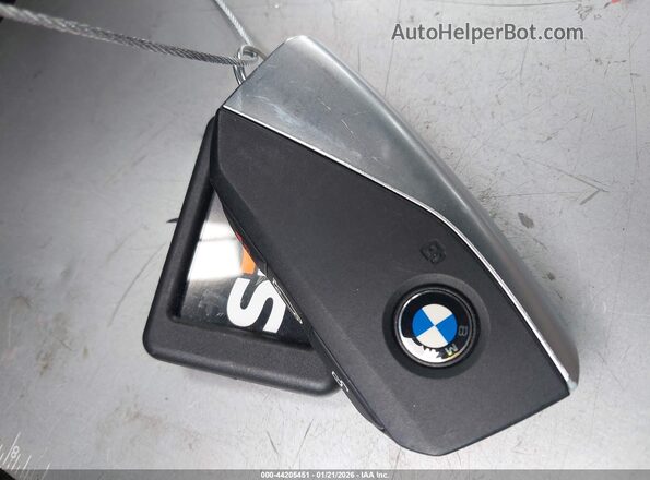 WBA53FJ09TCW39573 2026 BMW 5 SERIES White Vista del salpicadero