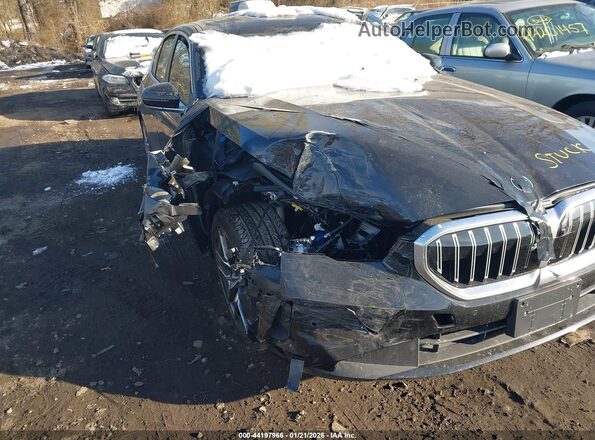 WBA53FJ09TCW82830 2026 BMW 5 SERIES Black Դիմացի տեսք