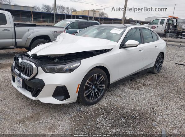 WBA53FJ0XTCW42773 2026 BMW 5 SERIES White Przód lewy