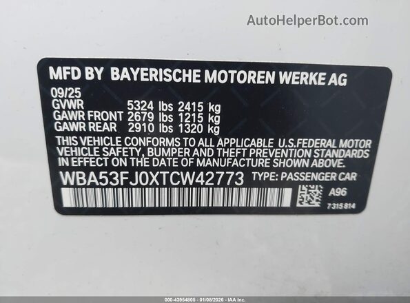 WBA53FJ0XTCW42773 2026 BMW 5 SERIES White Widok komory silnika