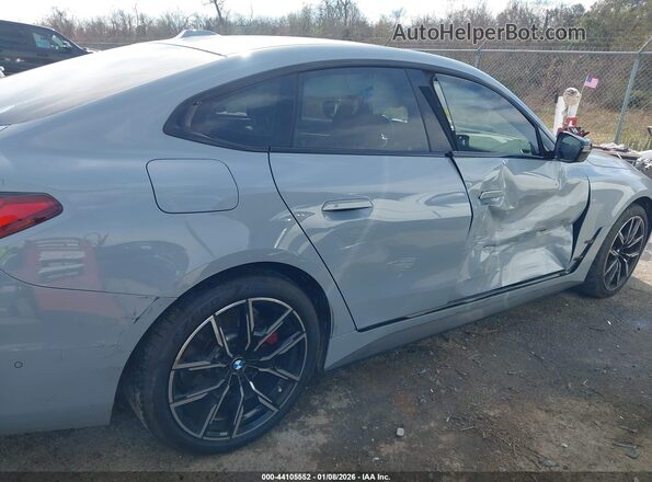 WBA63AV05RFR33769 2024 BMW 4 SERIES Blue Vista interior trasera